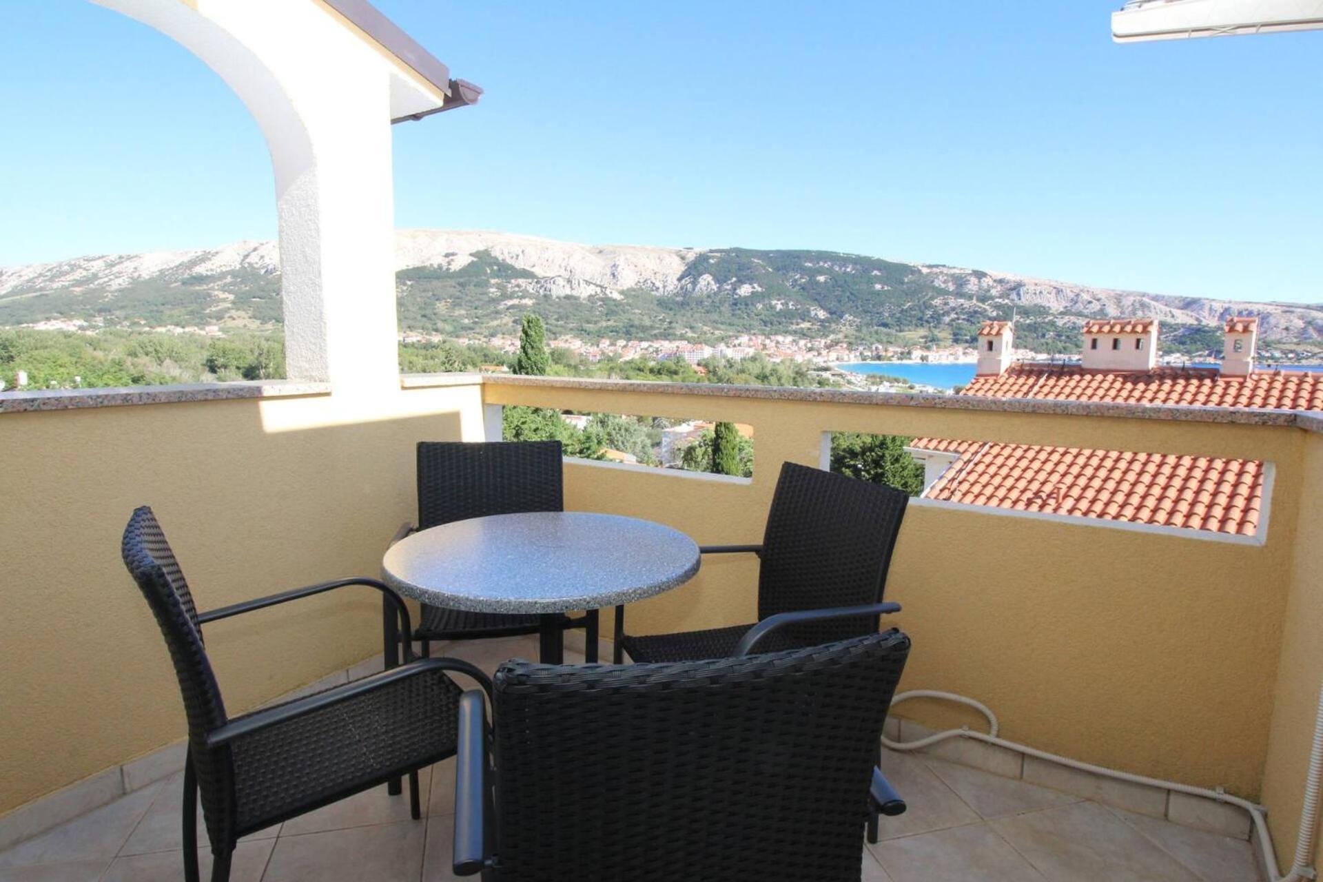 Apartments Capic Z Baska  Ngoại thất bức ảnh