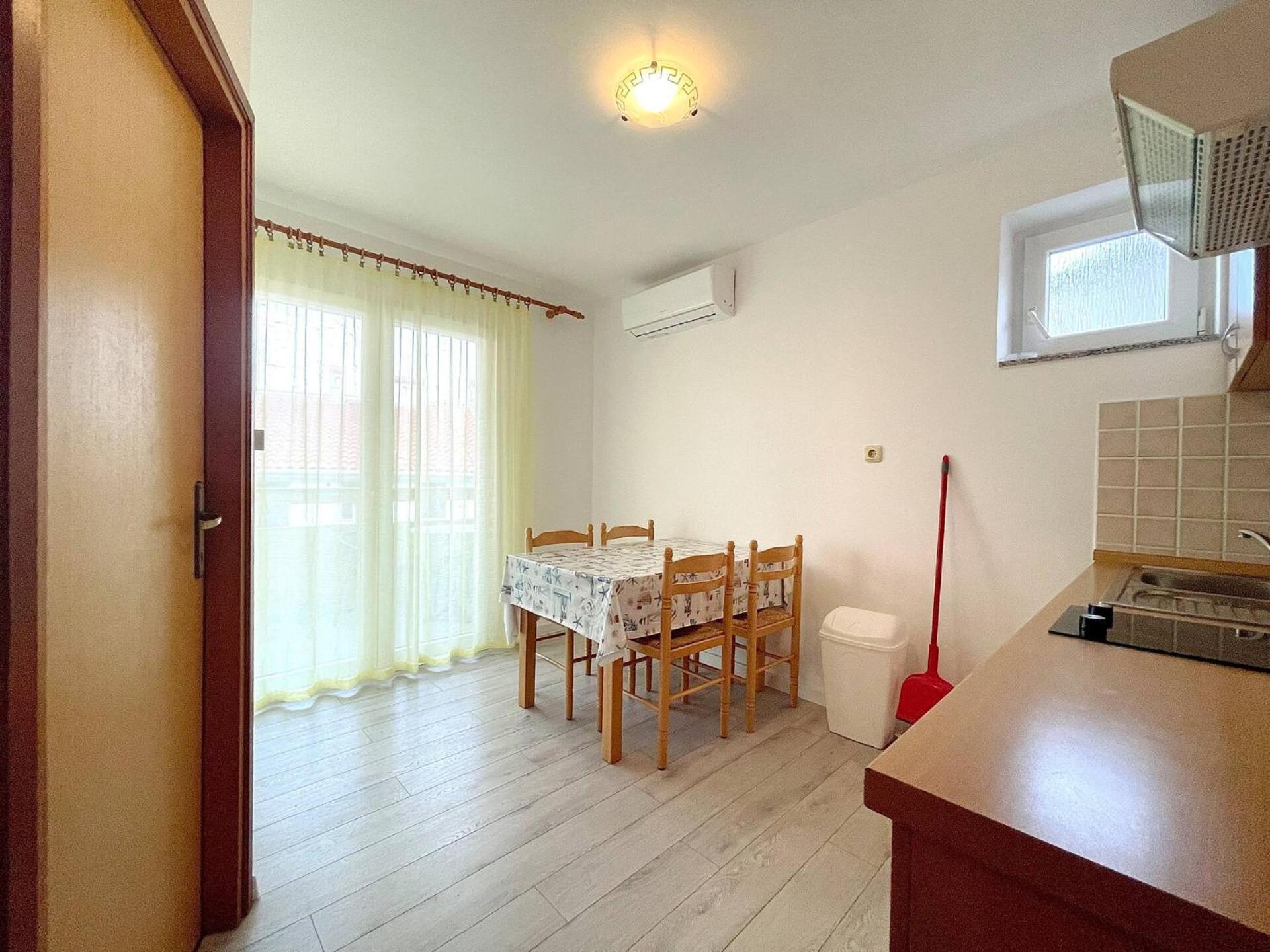 Apartments Capic Z Baska  Ngoại thất bức ảnh