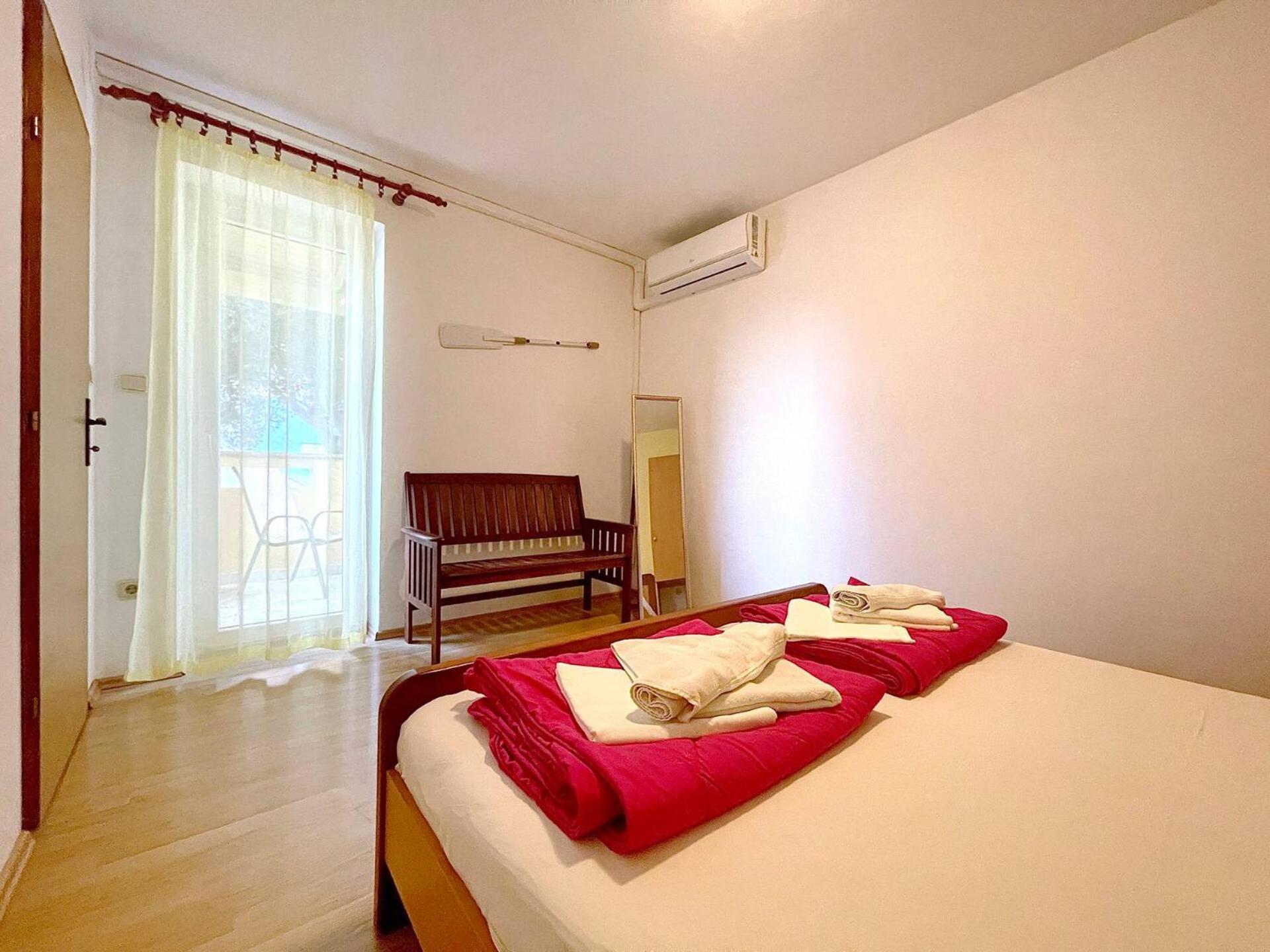 Apartments Capic Z Baska  Ngoại thất bức ảnh